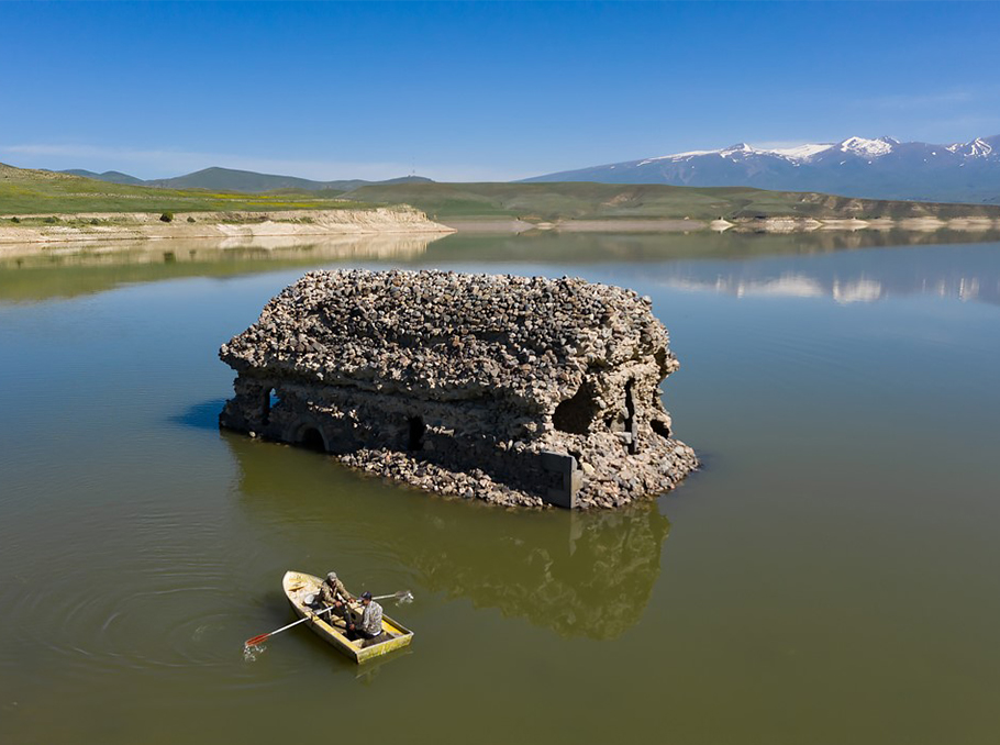 Տոլորսի եկեղեցի